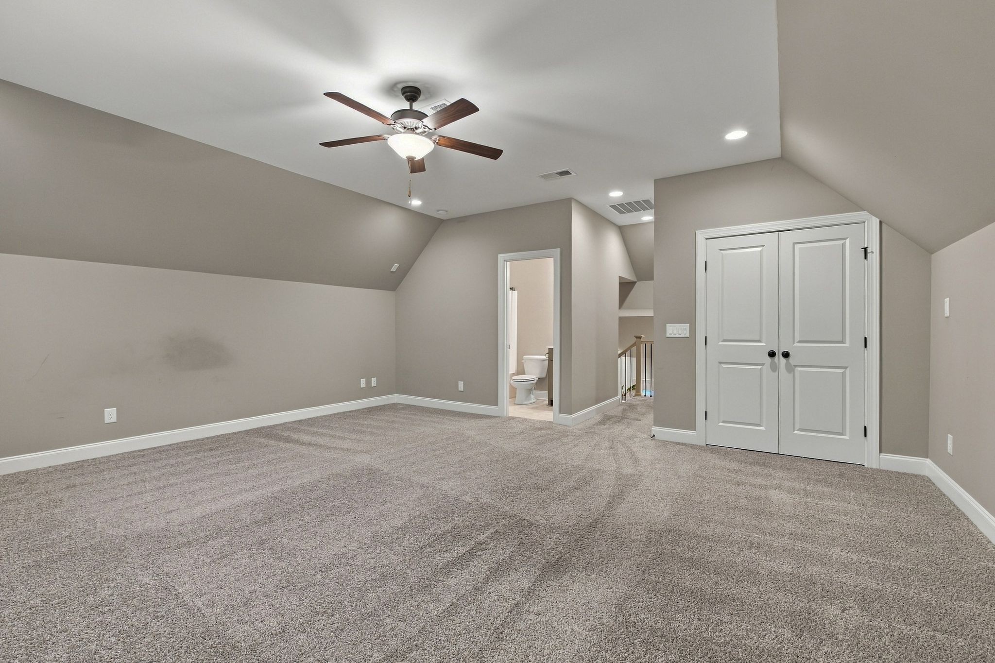 843 Bloomdale Trce