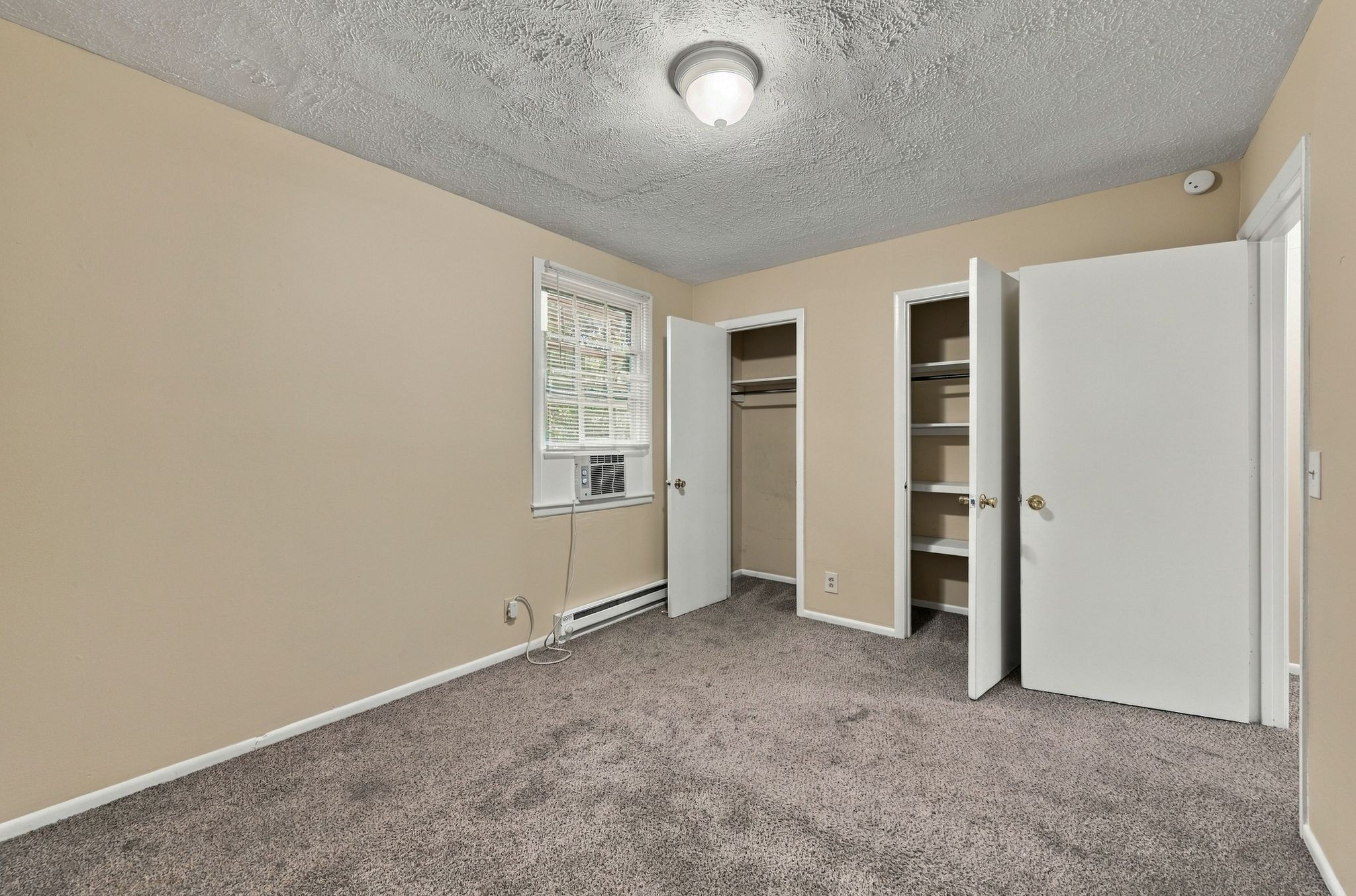 400 Gillespie Ct