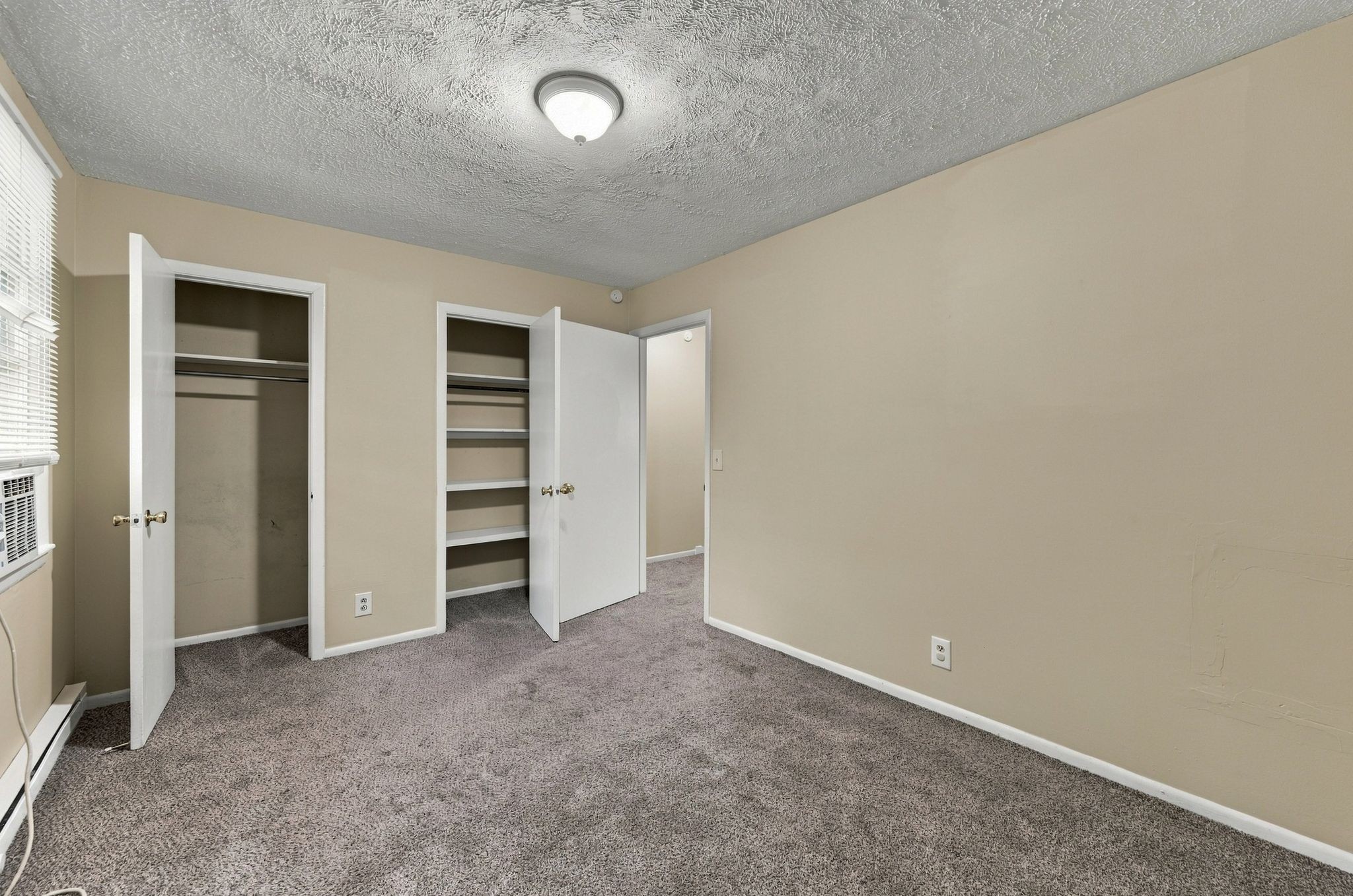 400 Gillespie Ct