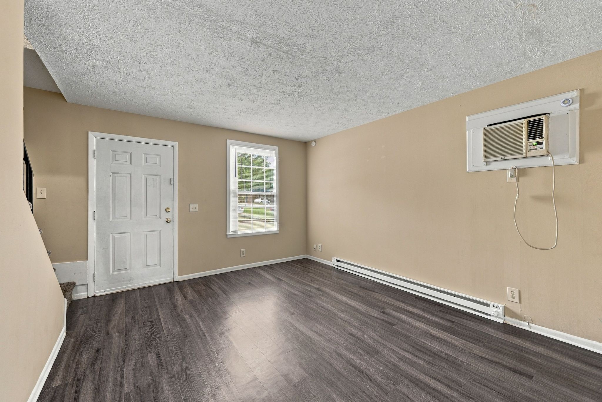 400 Gillespie Ct