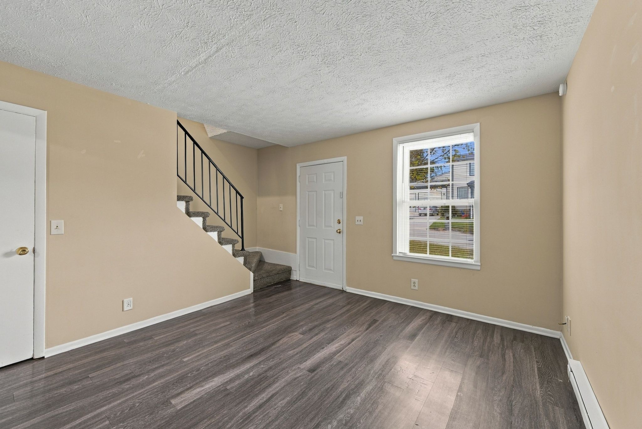 400 Gillespie Ct