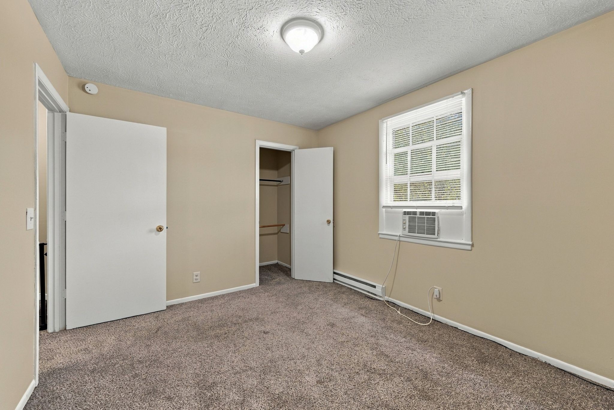 400 Gillespie Ct