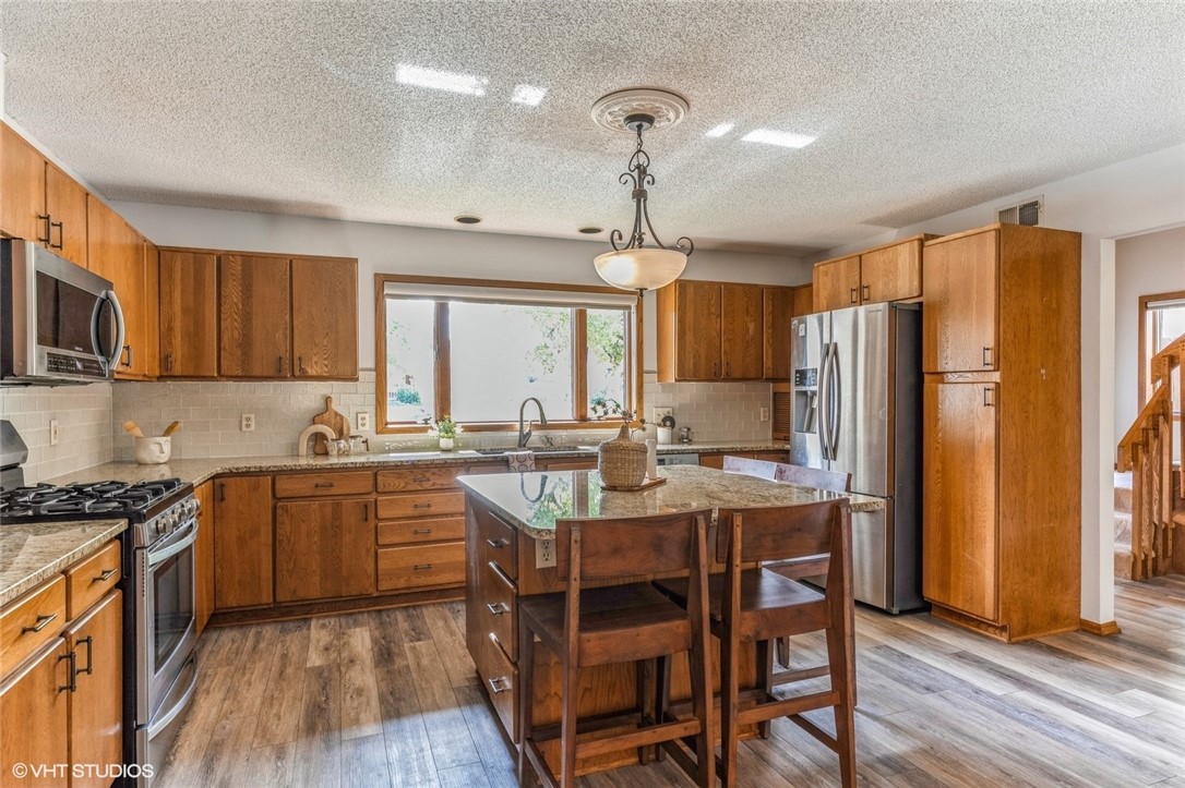 3700 SW 37th Street