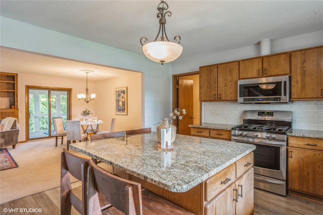 3700 SW 37th Street