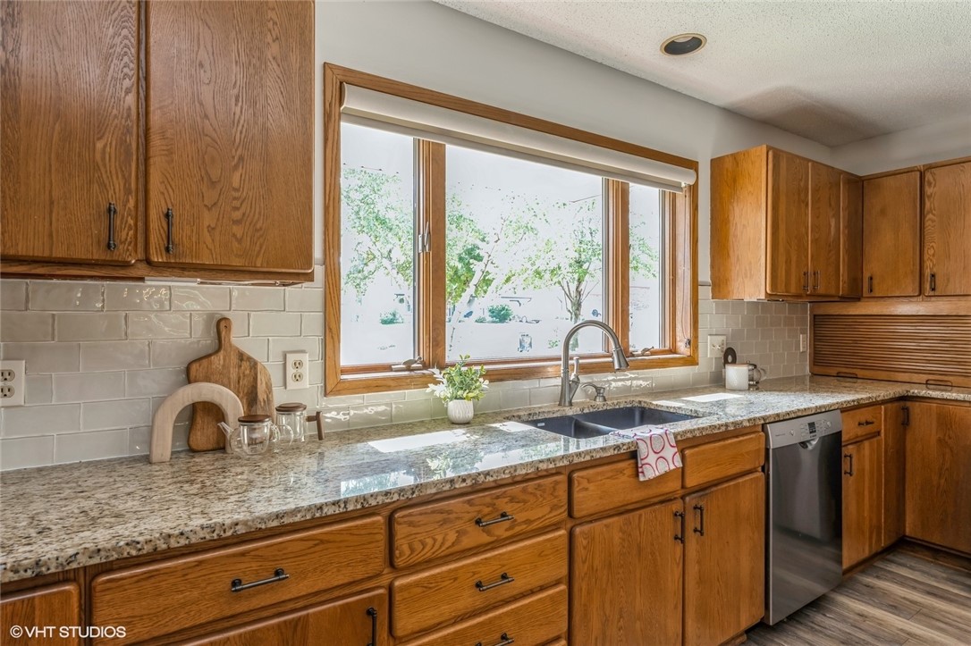 3700 SW 37th Street