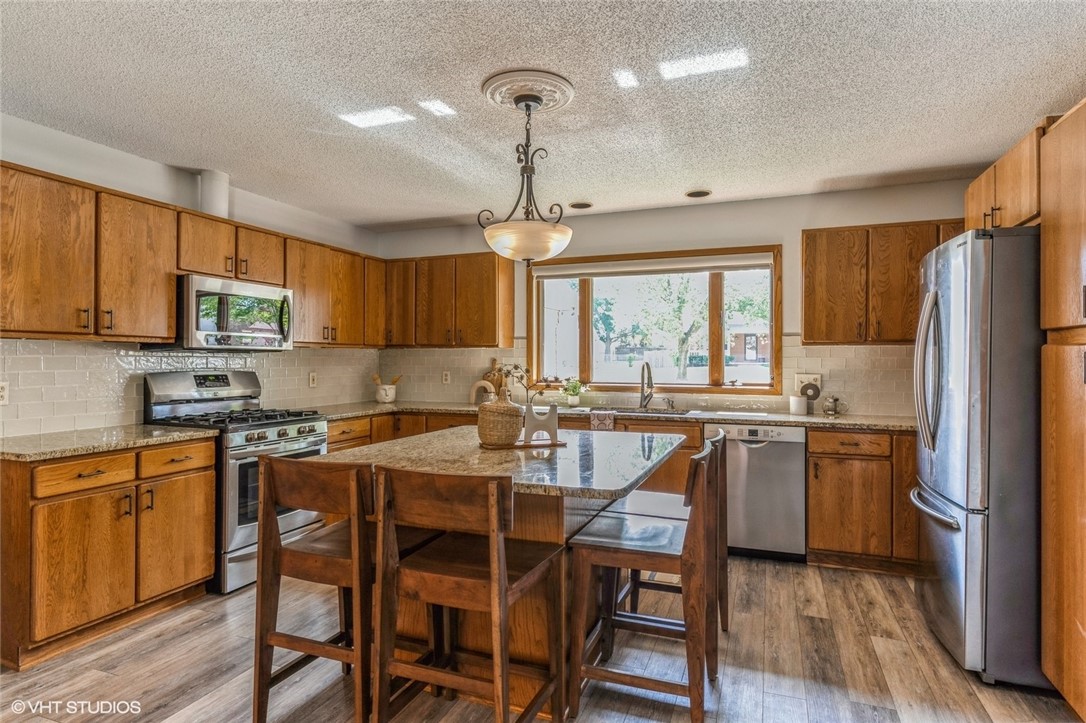 3700 SW 37th Street