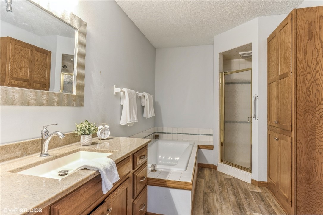 3700 SW 37th Street
