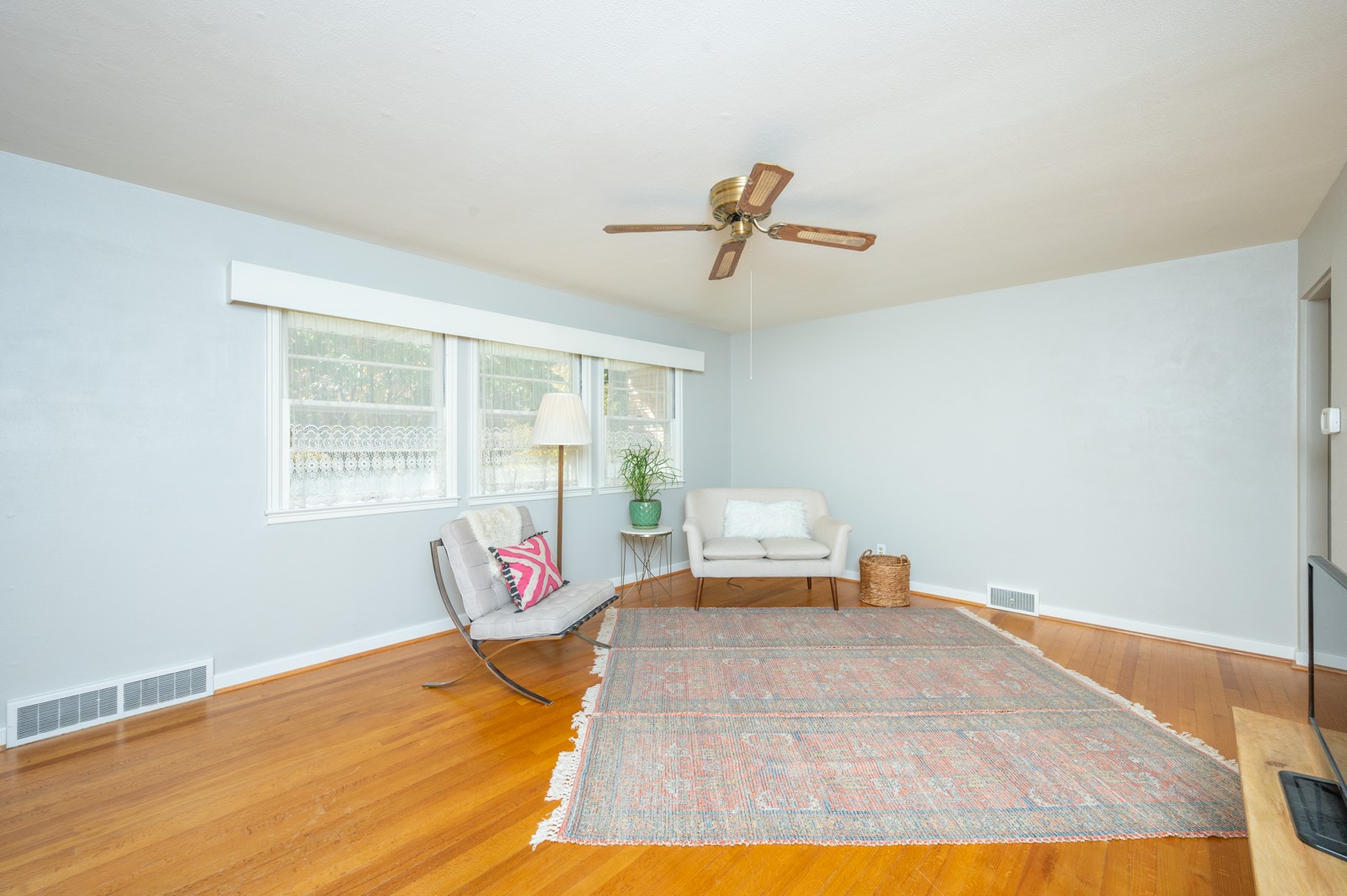 1125 Cummins Parkway