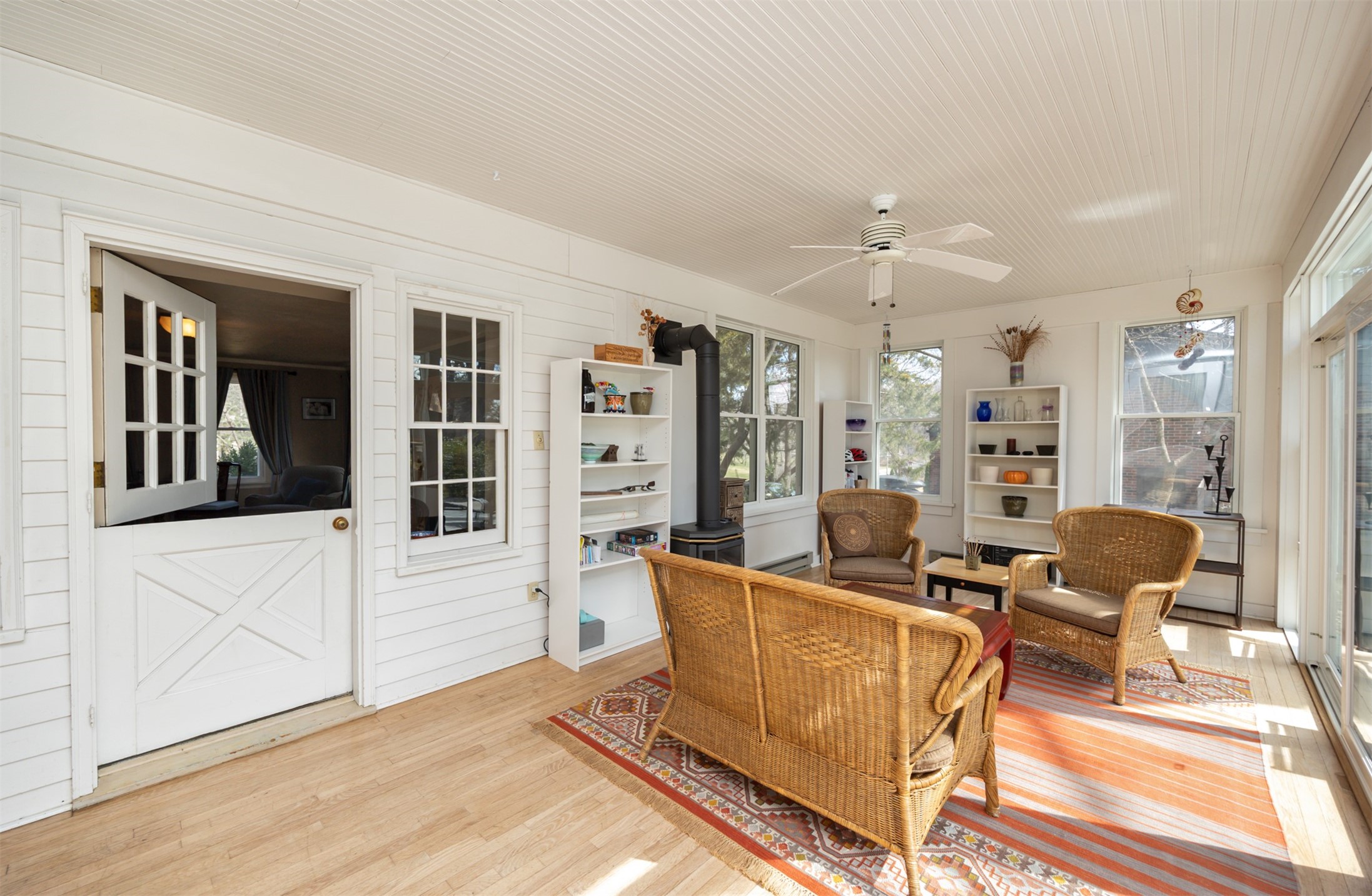 3800 Lincoln Place Drive