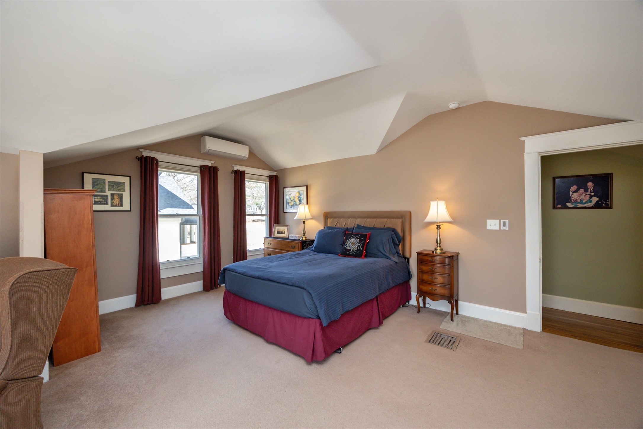 3800 Lincoln Place Drive