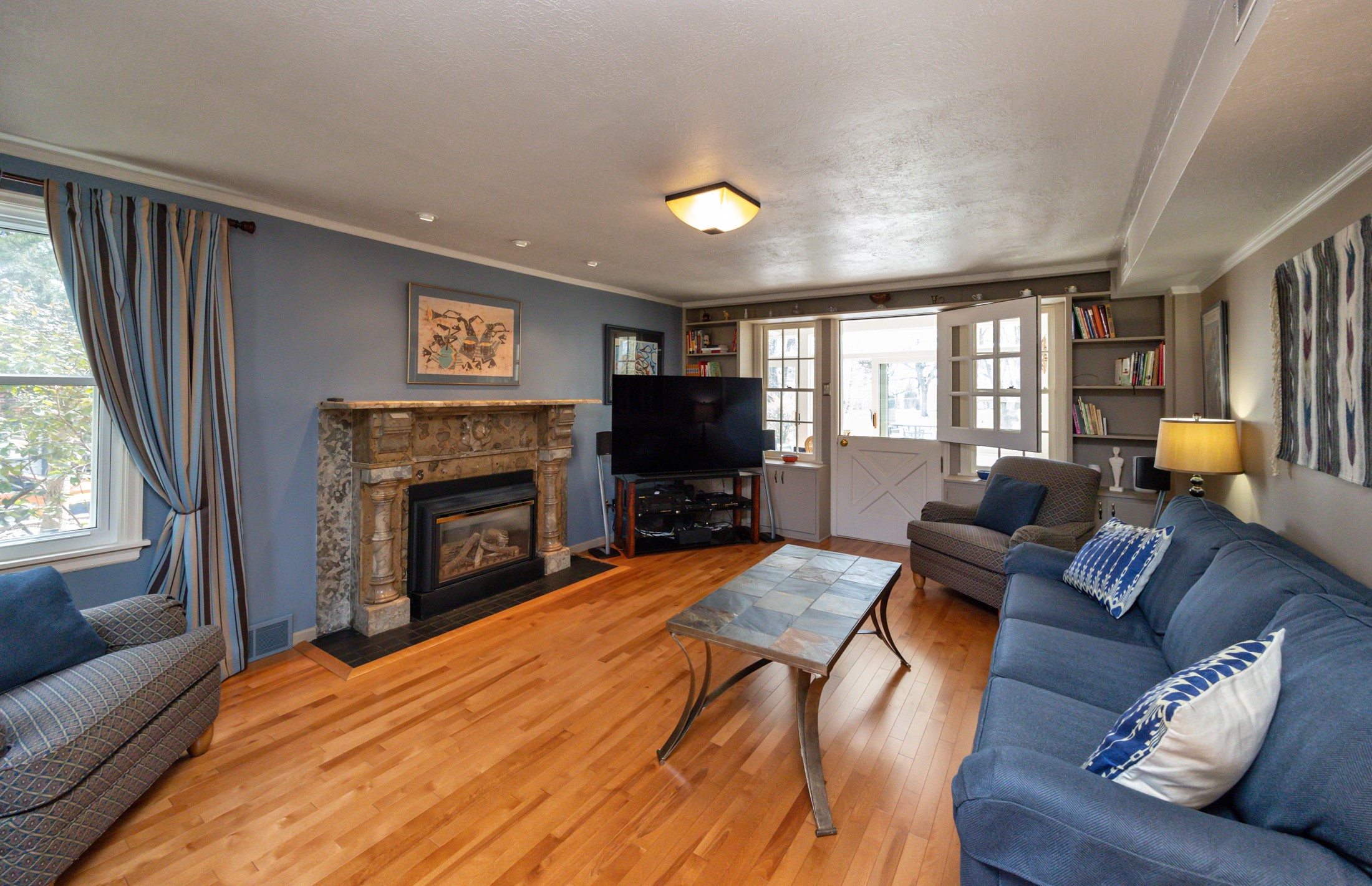 3800 Lincoln Place Drive