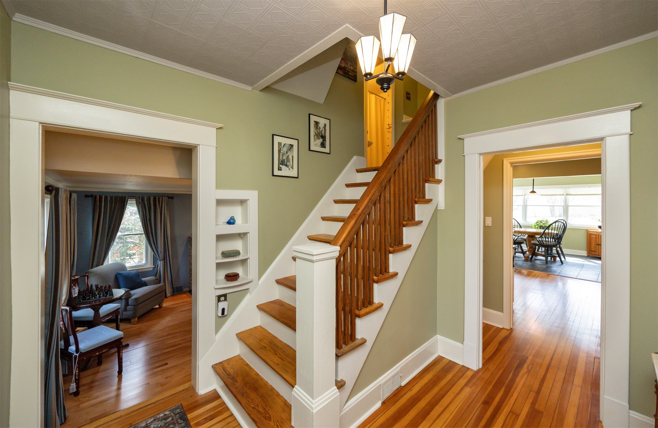 3800 Lincoln Place Drive