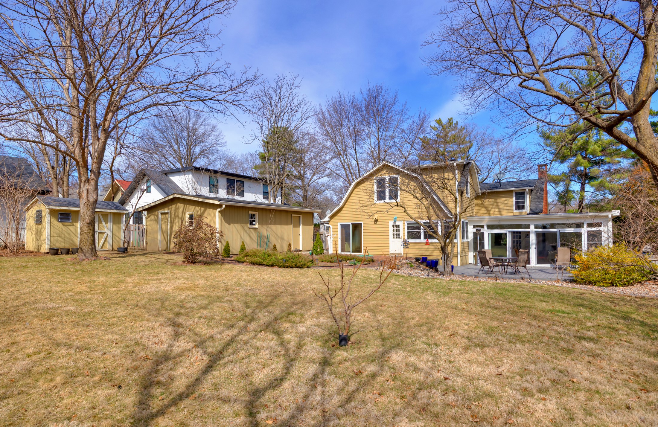 3800 Lincoln Place Drive