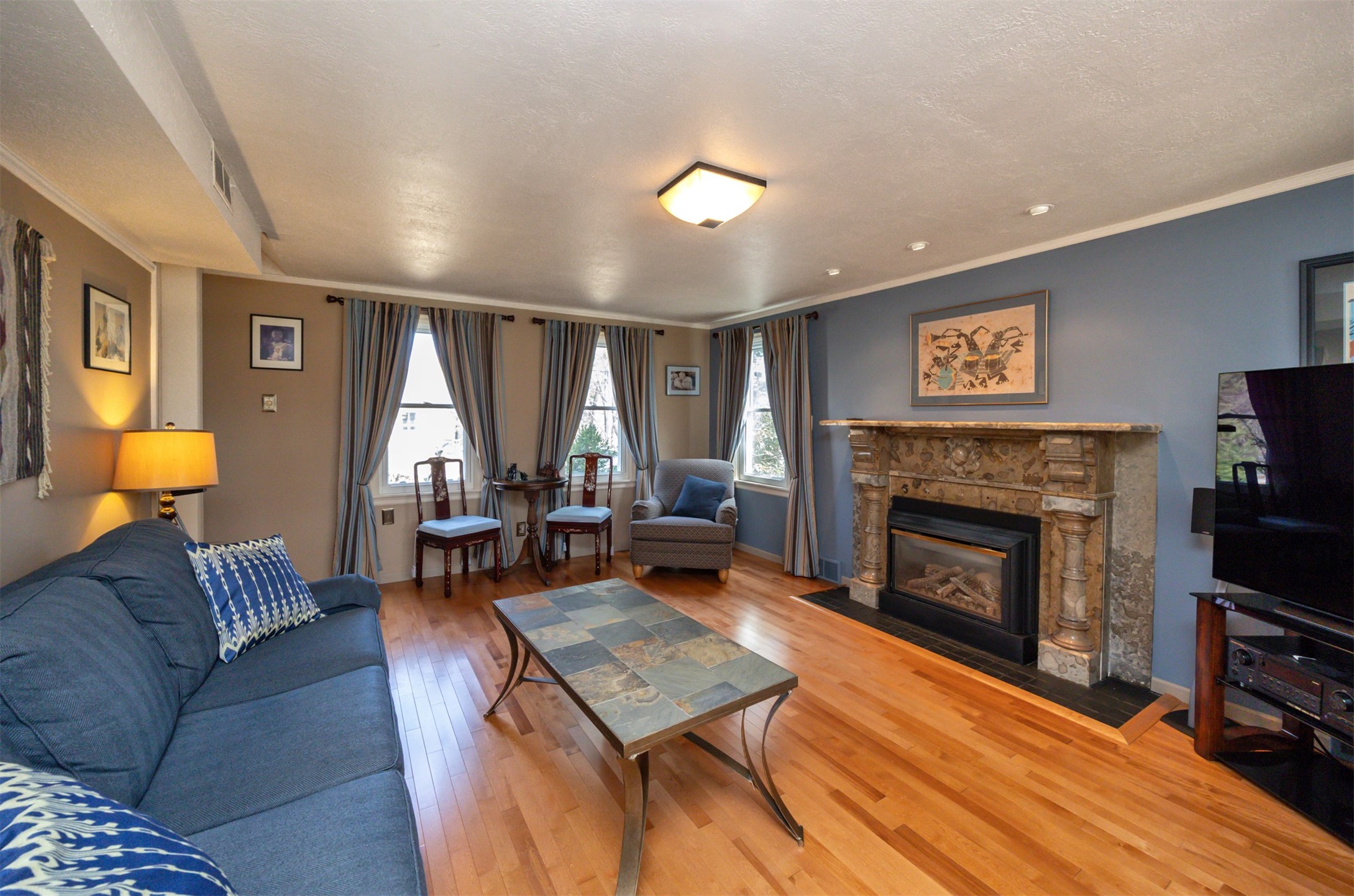 3800 Lincoln Place Drive