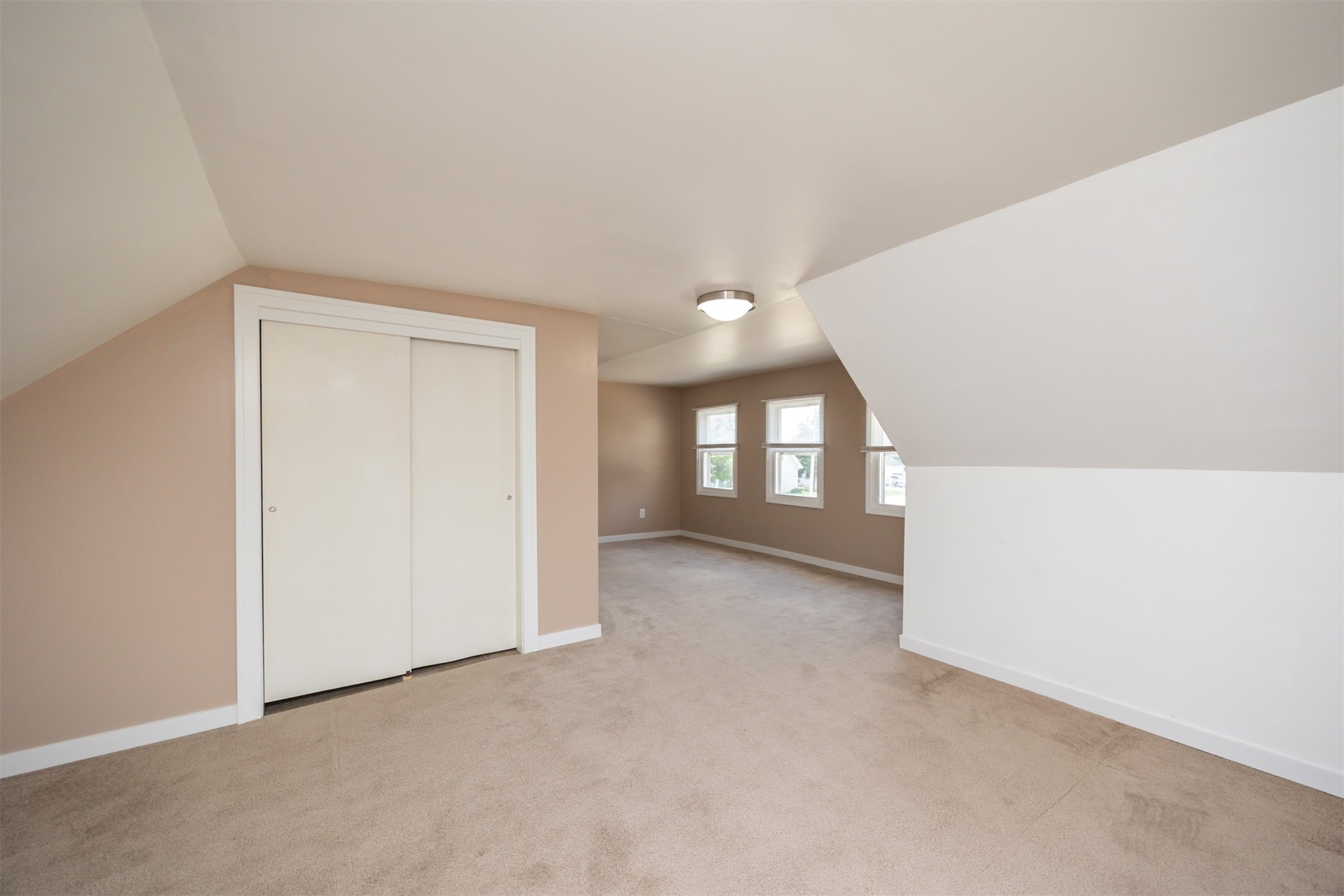 221 9th Street