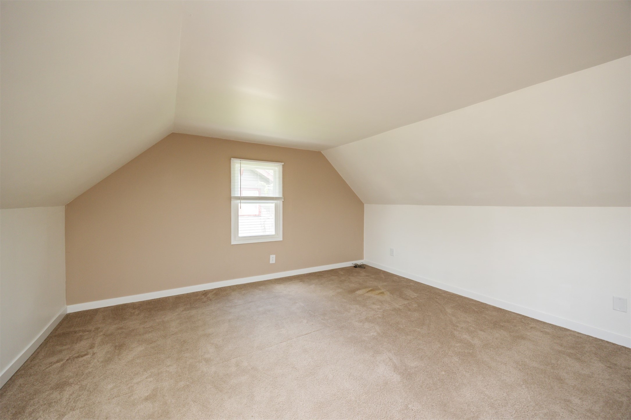 221 9th Street