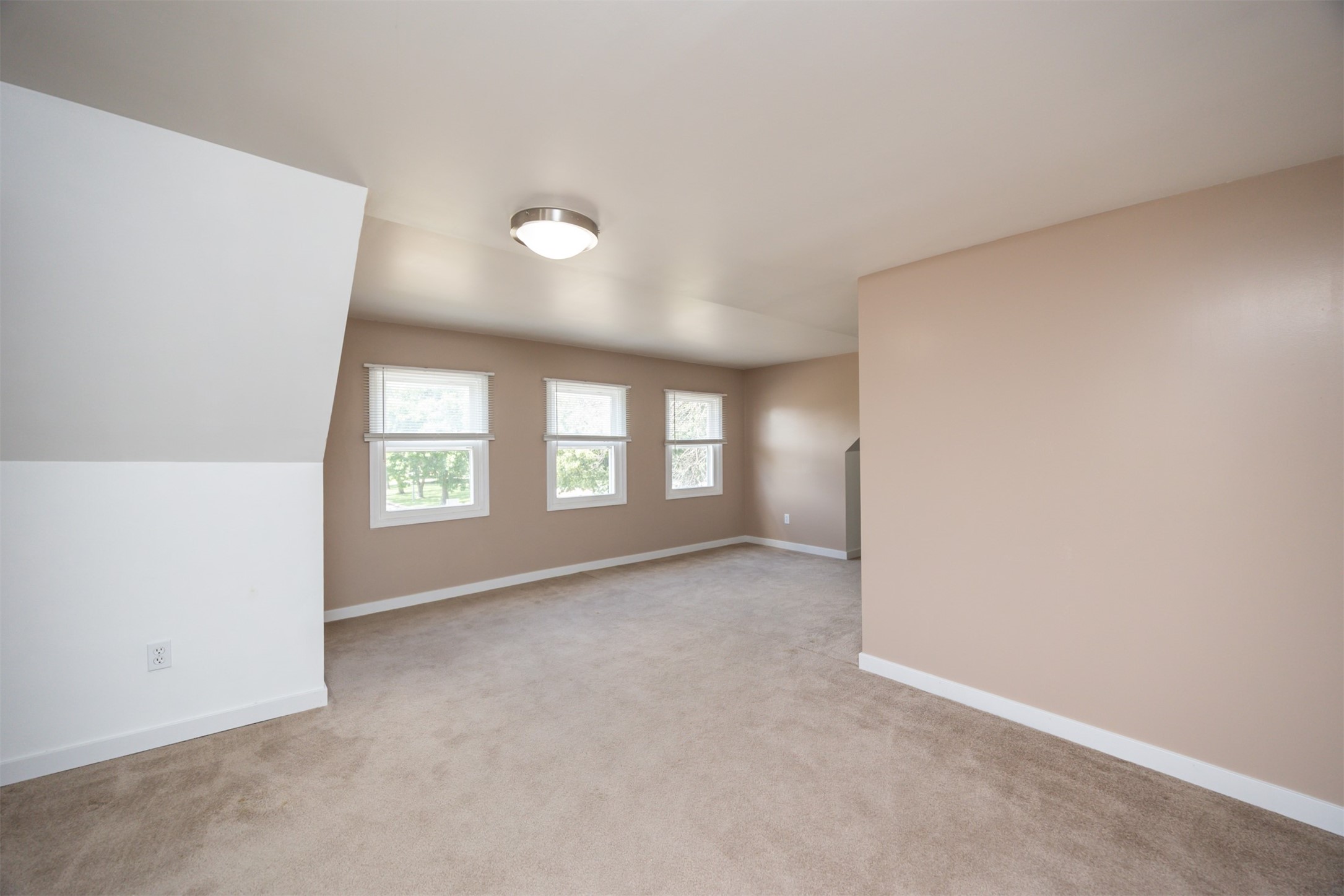 221 9th Street