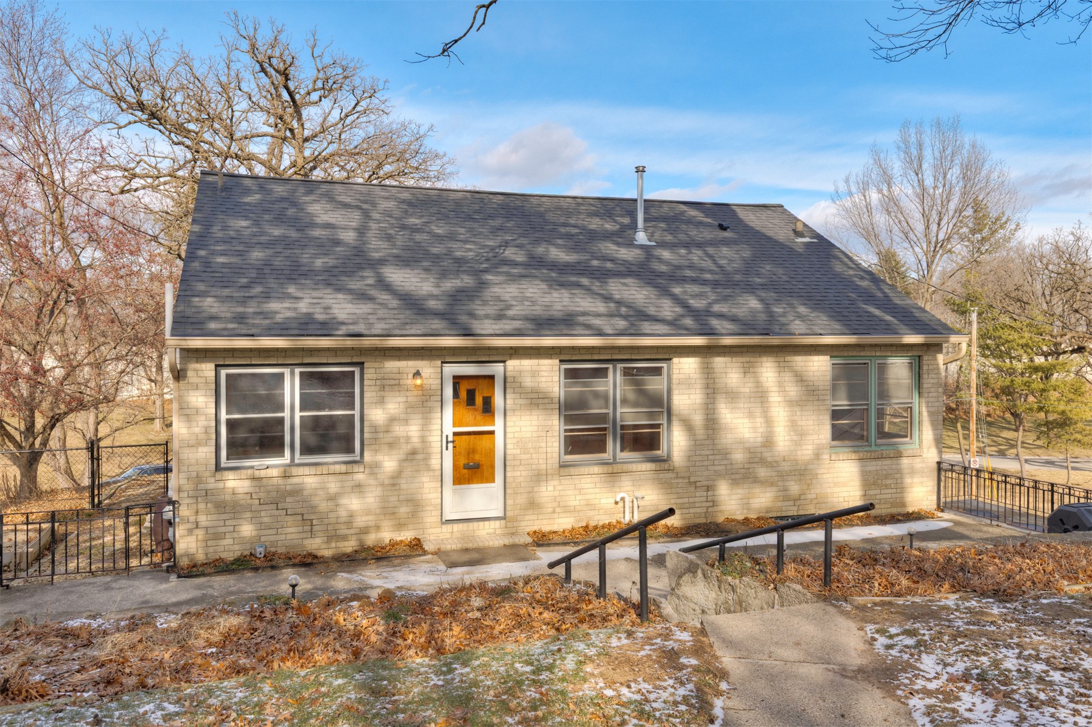 5000 Pleasant Street