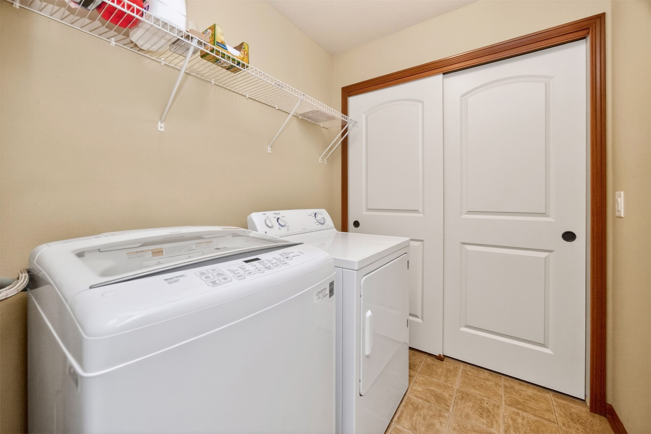 8601 Westown Parkway 25106