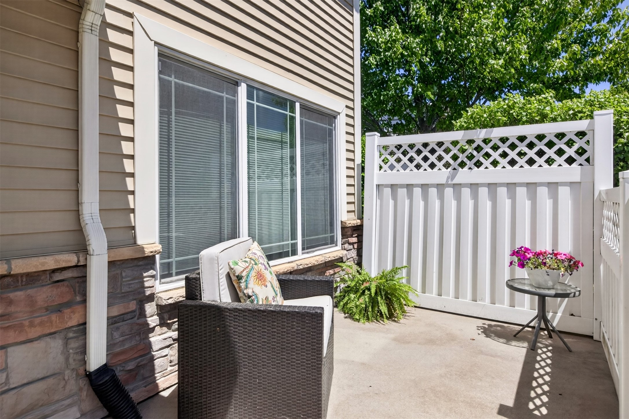 8601 Westown Parkway 25106