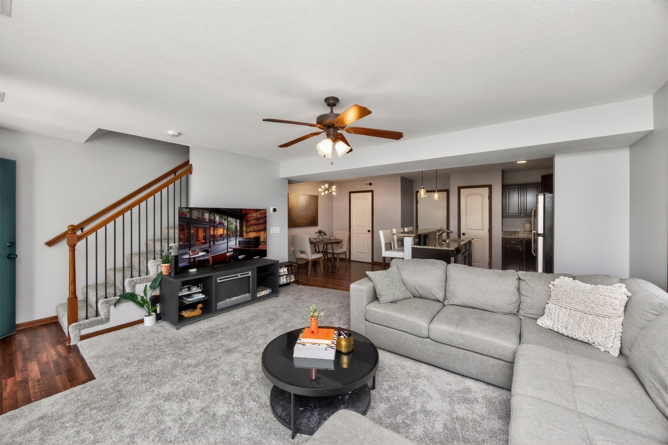 8601 Westown Parkway 25106