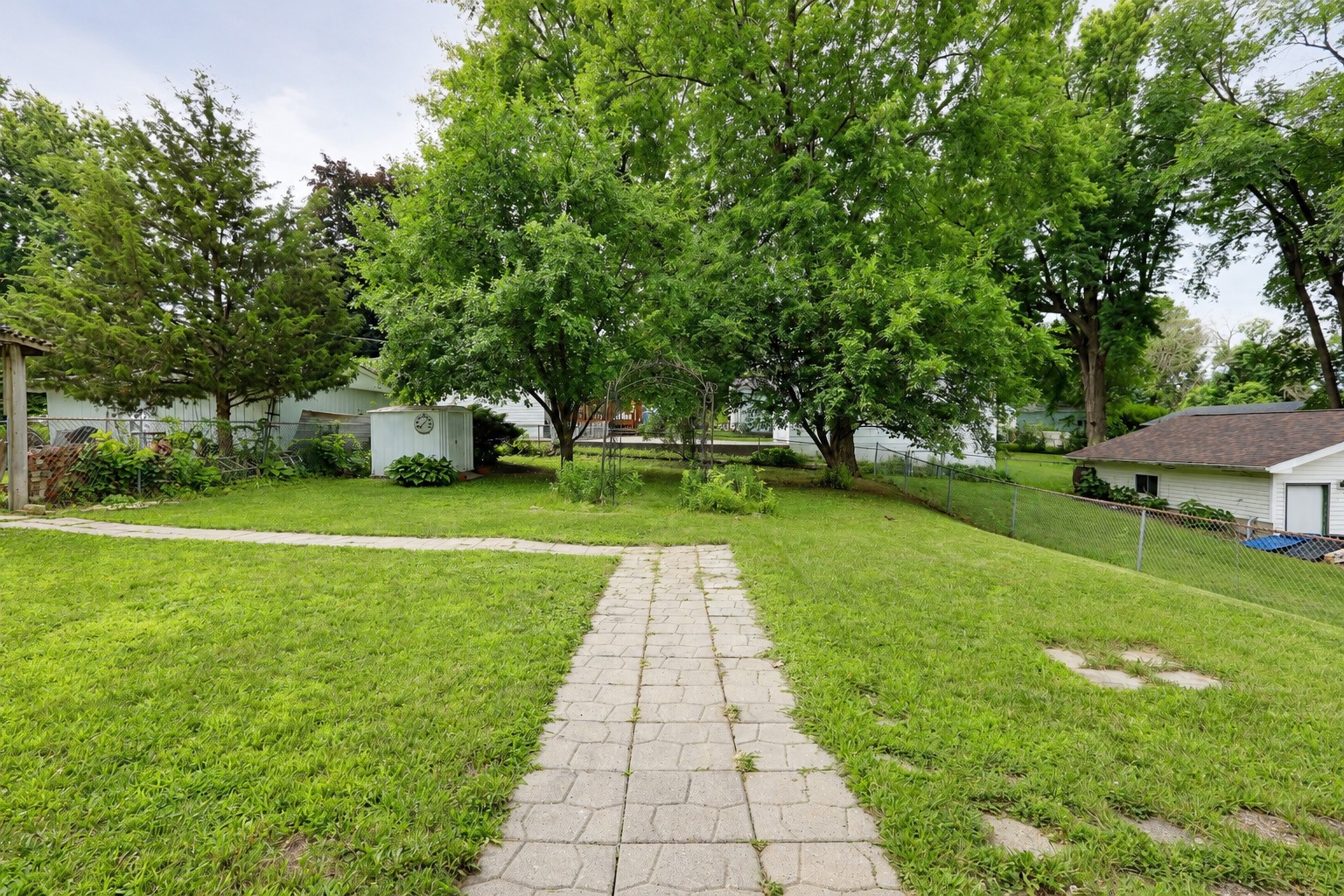 5810 University Avenue