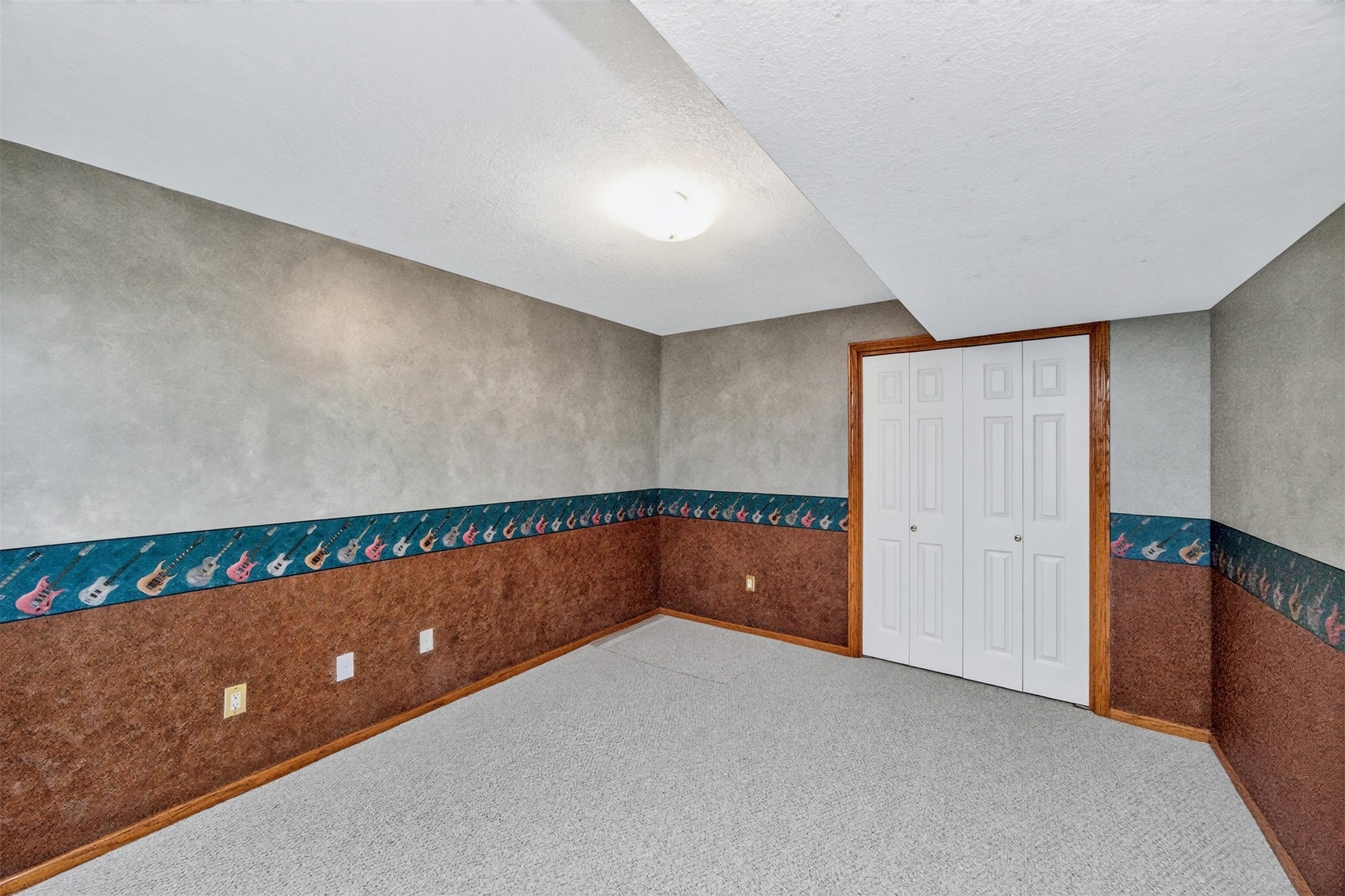 10022 Valdez Drive