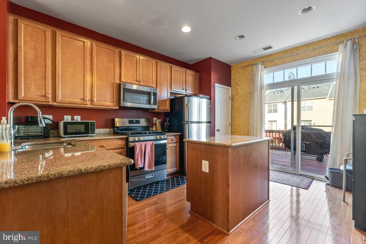 15614 John Diskin Cir