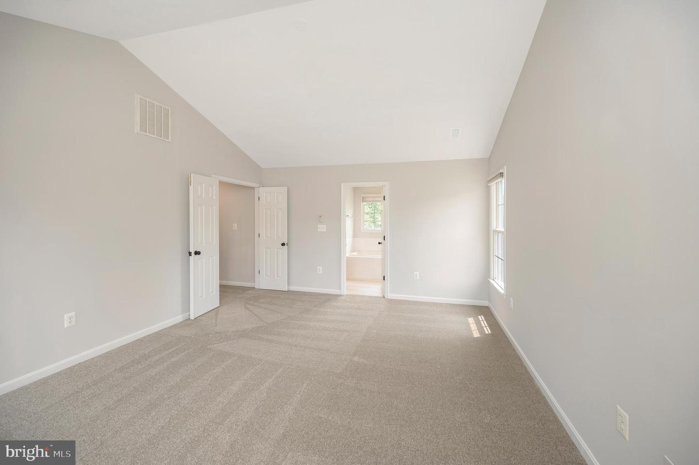 11205 Proudfoot Ln