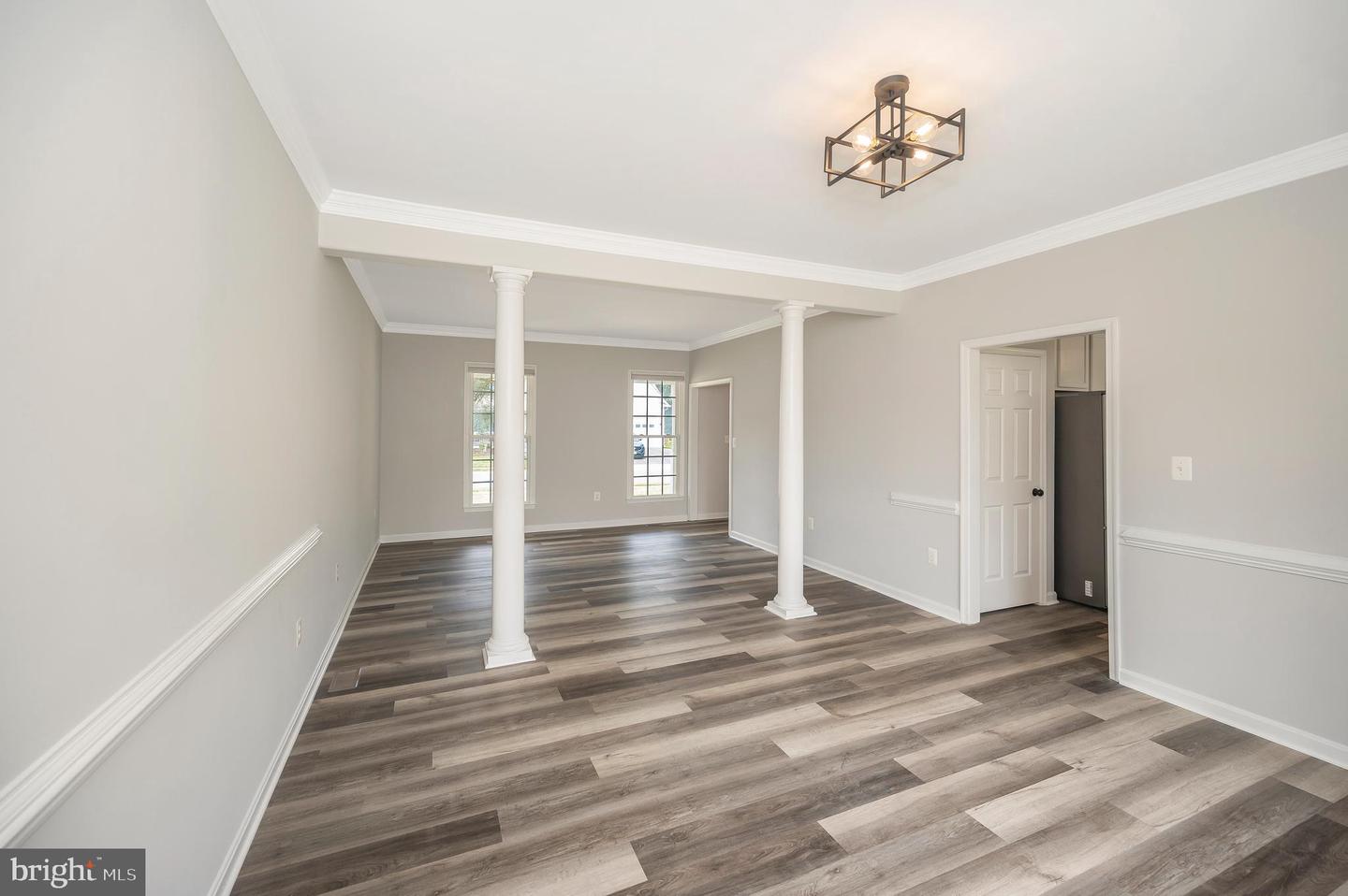 11205 Proudfoot Ln