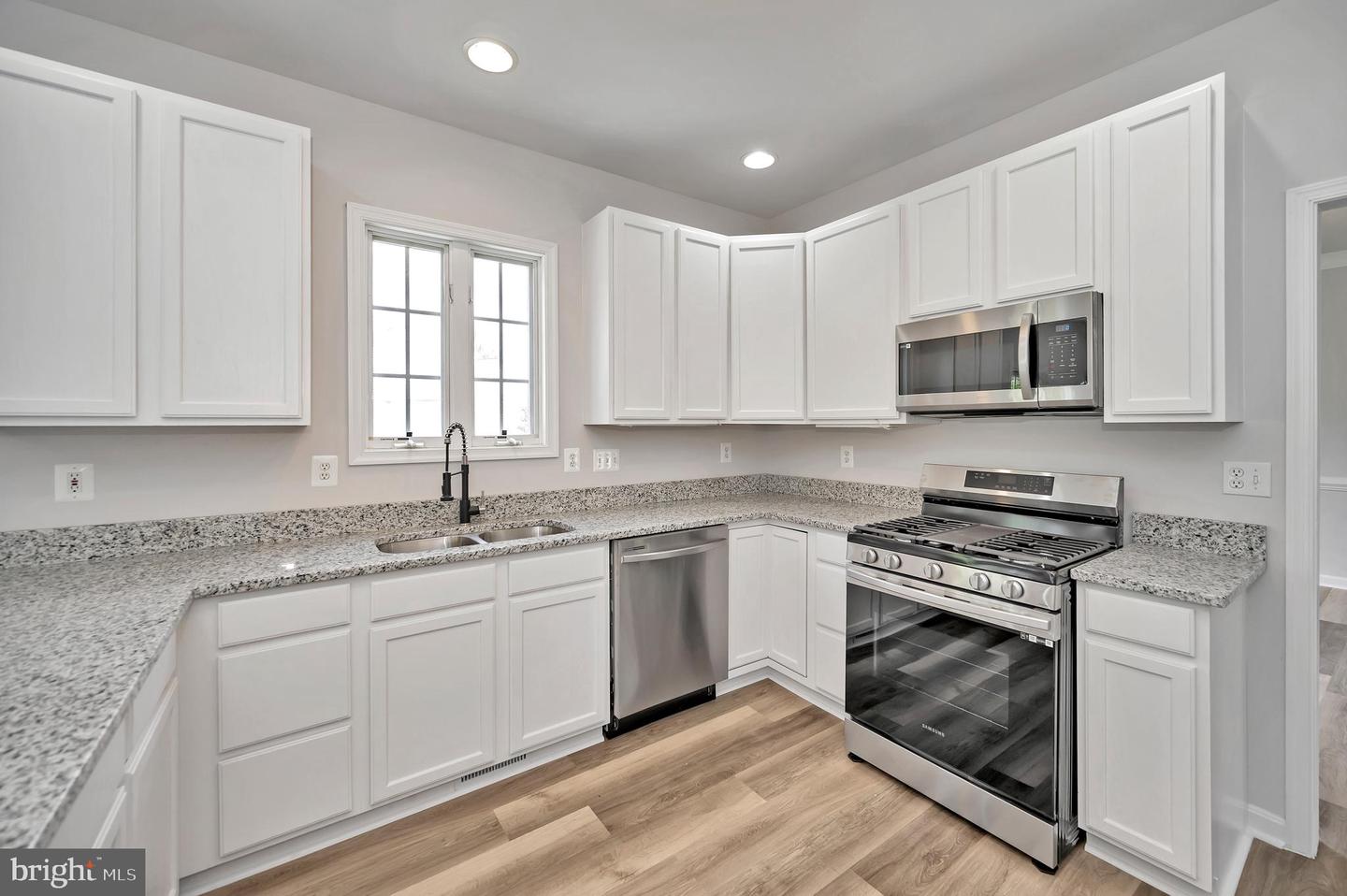 11205 Proudfoot Ln