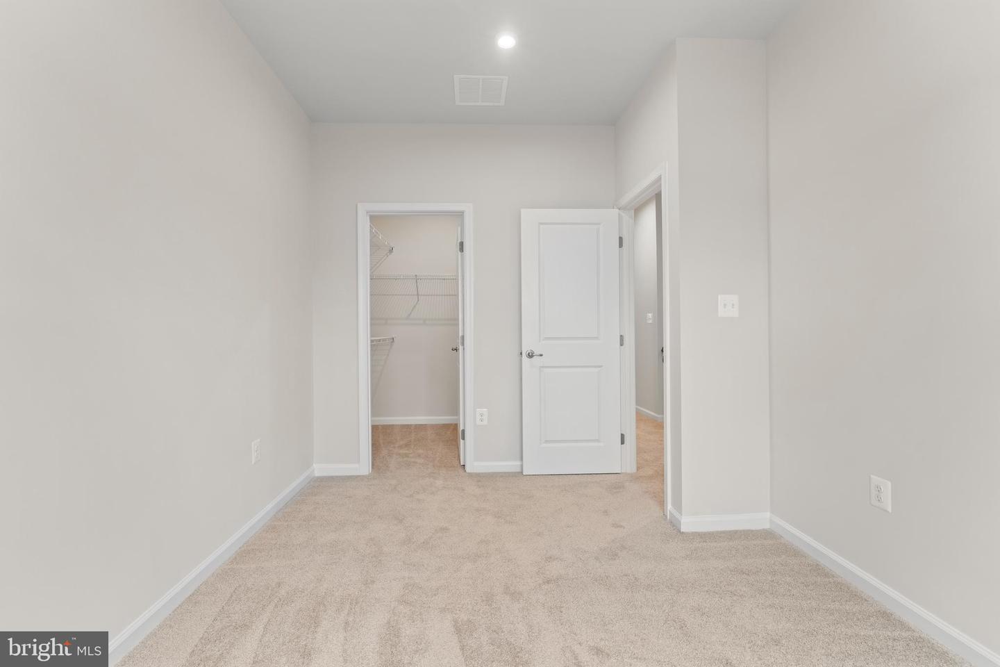 9344 TANFIELD DR