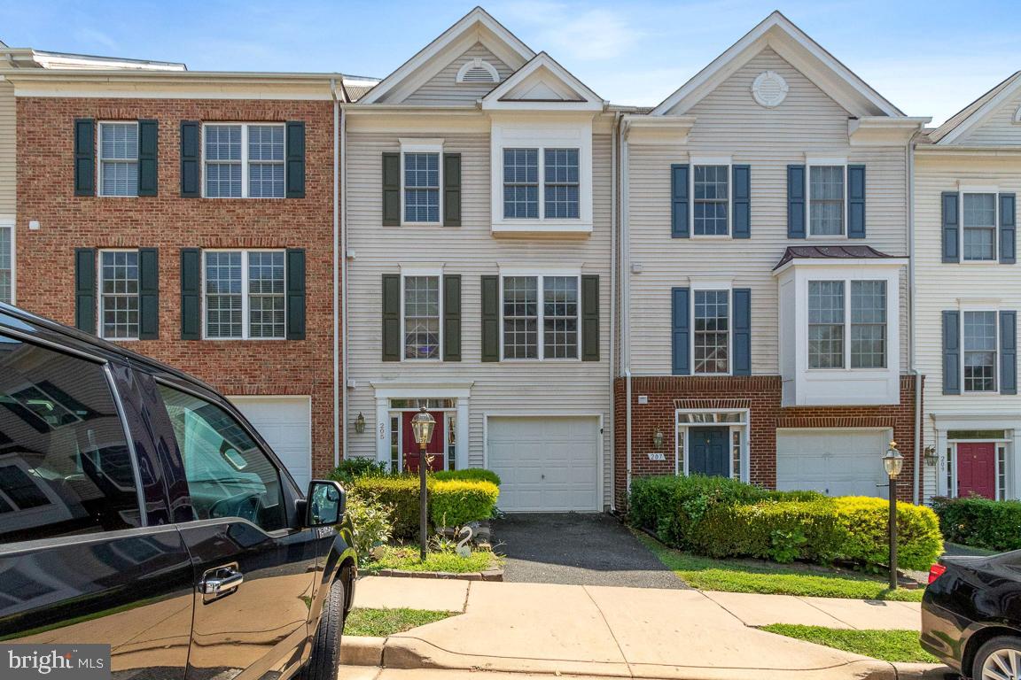 205 Galway Ln
