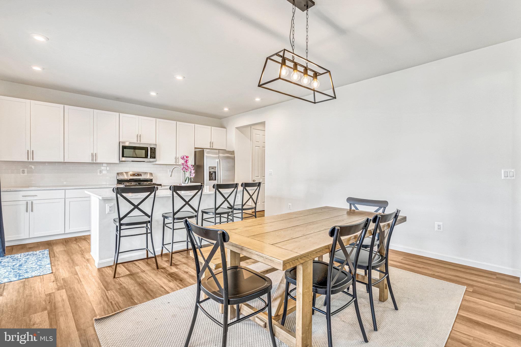 168 Hibiscus Dr
