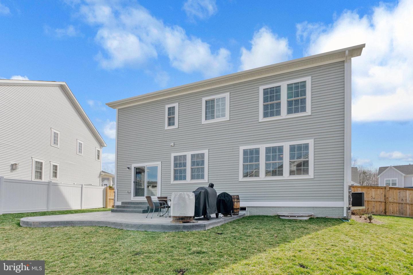 168 Hibiscus Dr