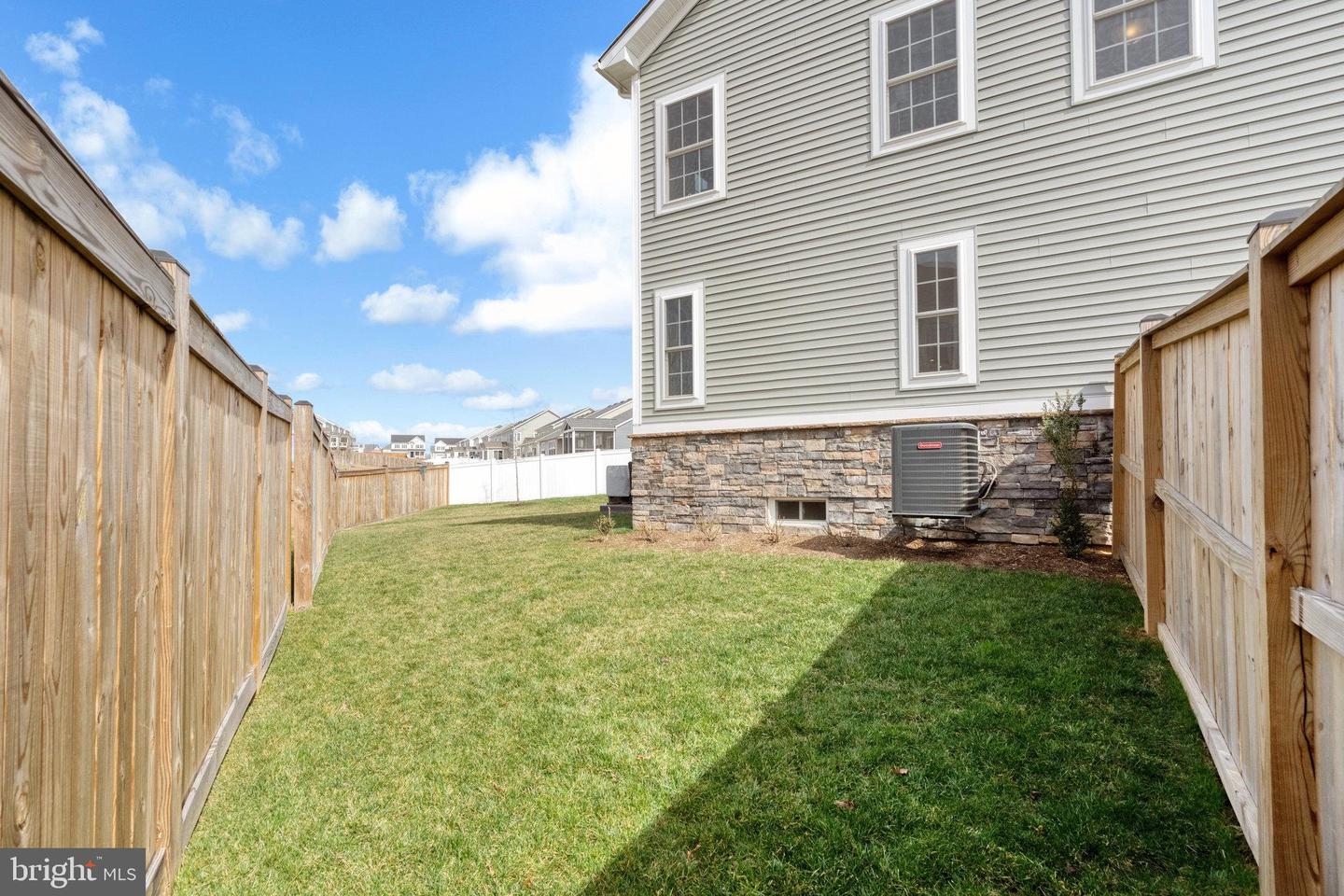 168 Hibiscus Dr