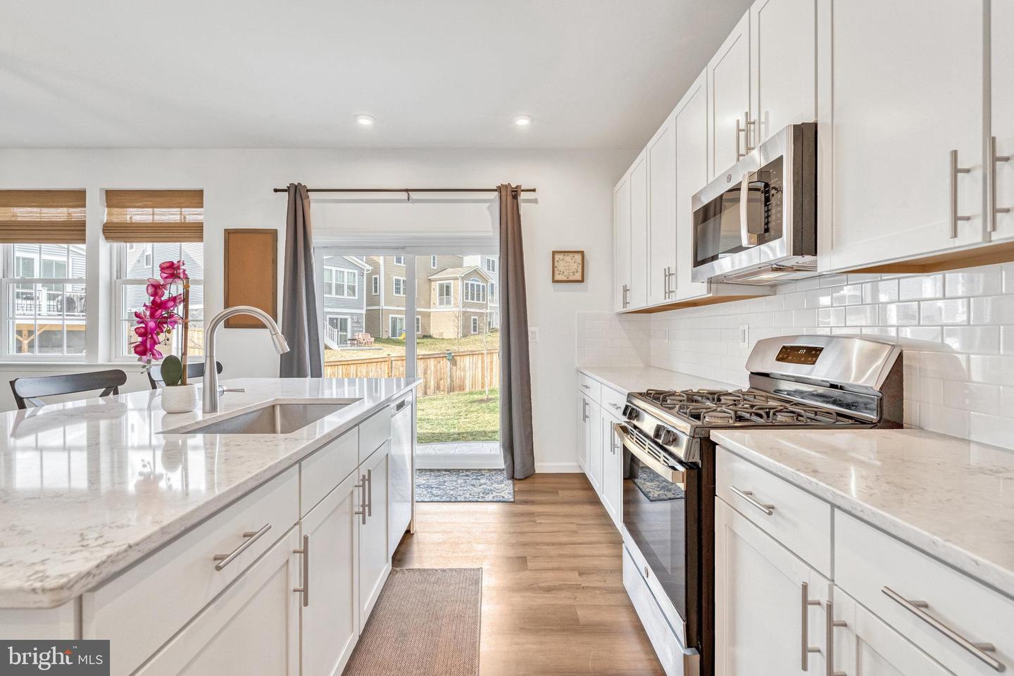 168 Hibiscus Dr
