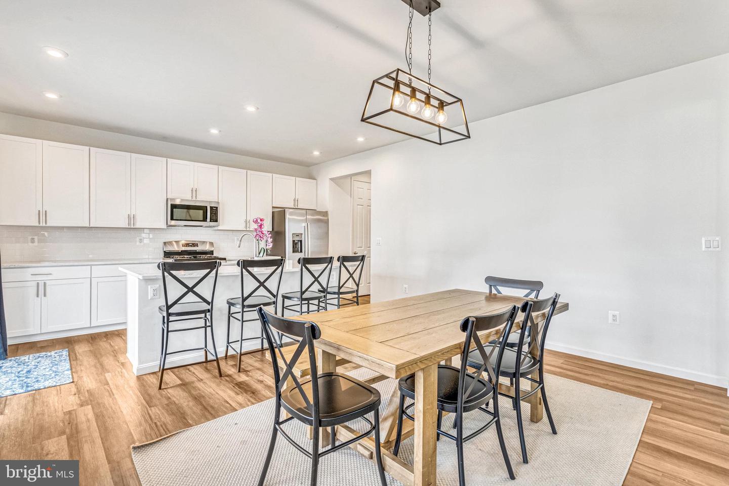 168 Hibiscus Dr