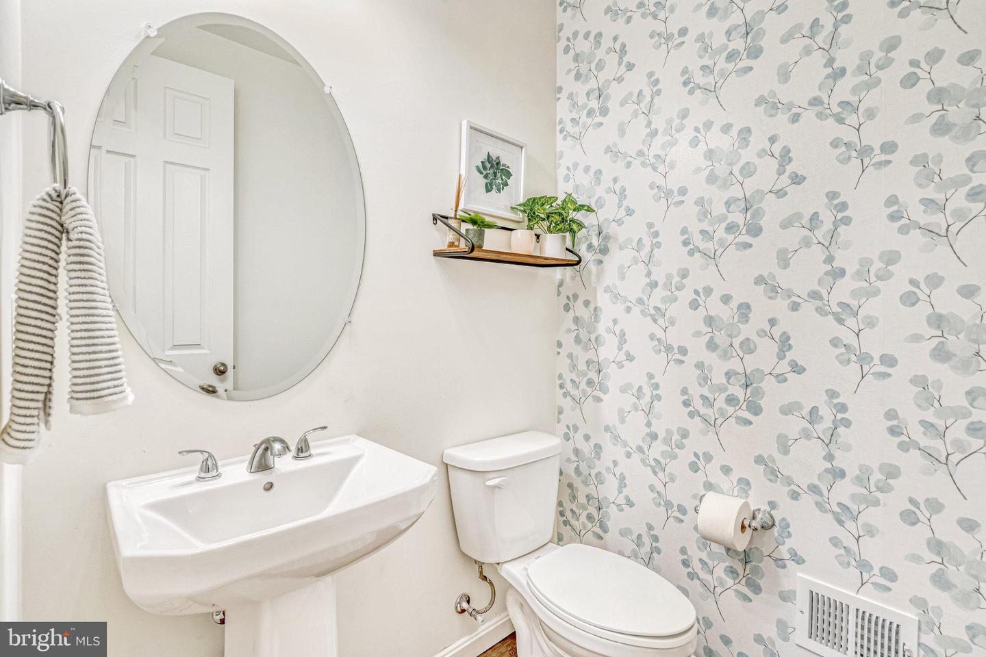 168 Hibiscus Dr