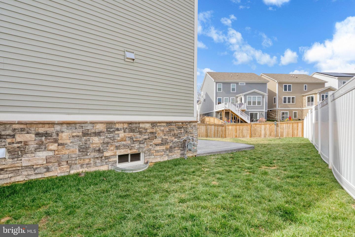 168 Hibiscus Dr