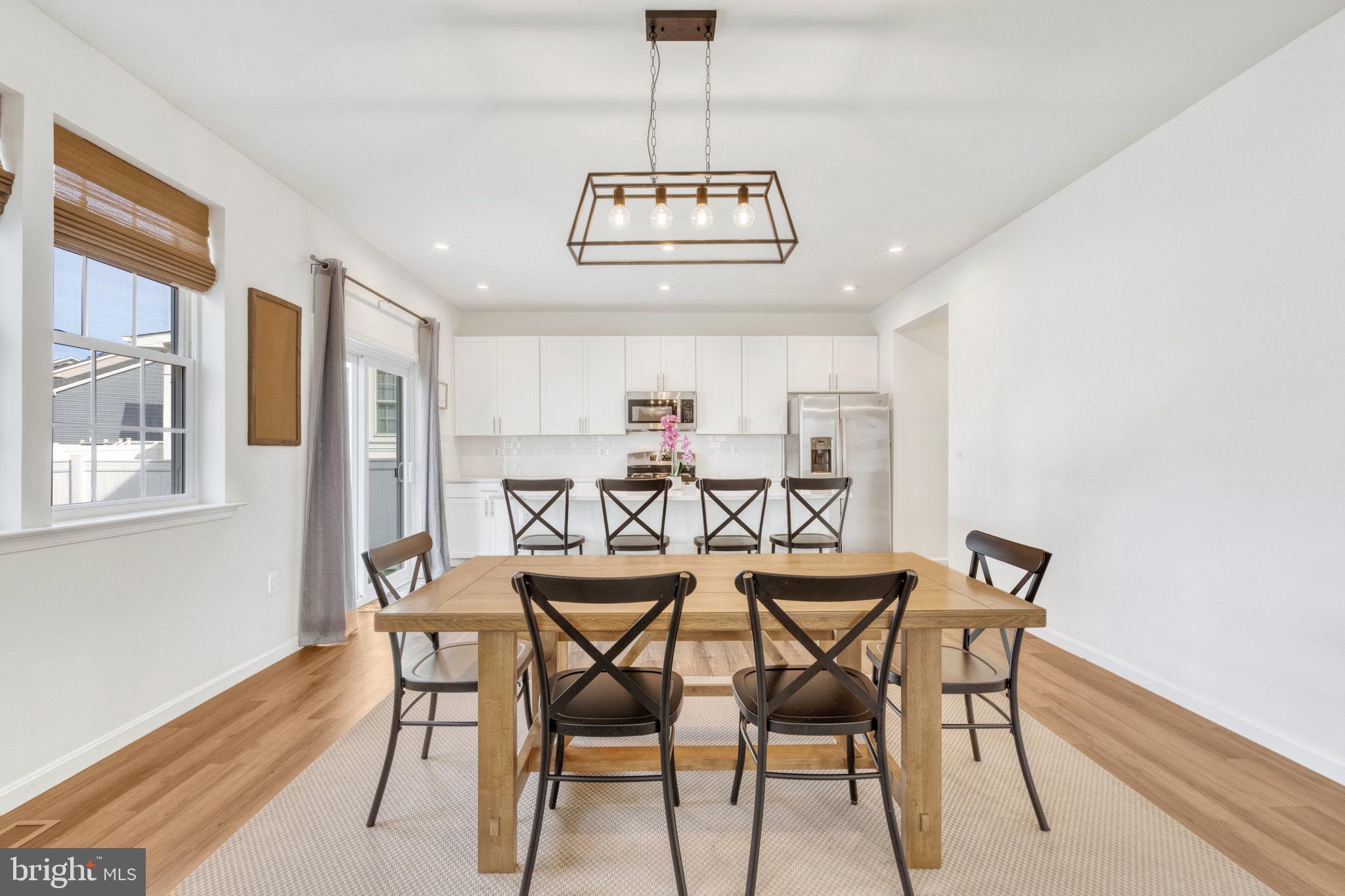 168 Hibiscus Dr