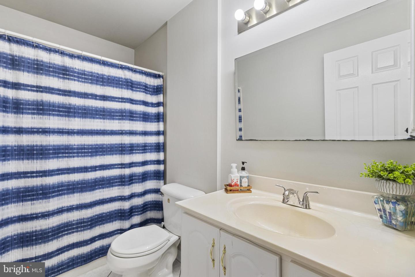 10 Colyer Rd