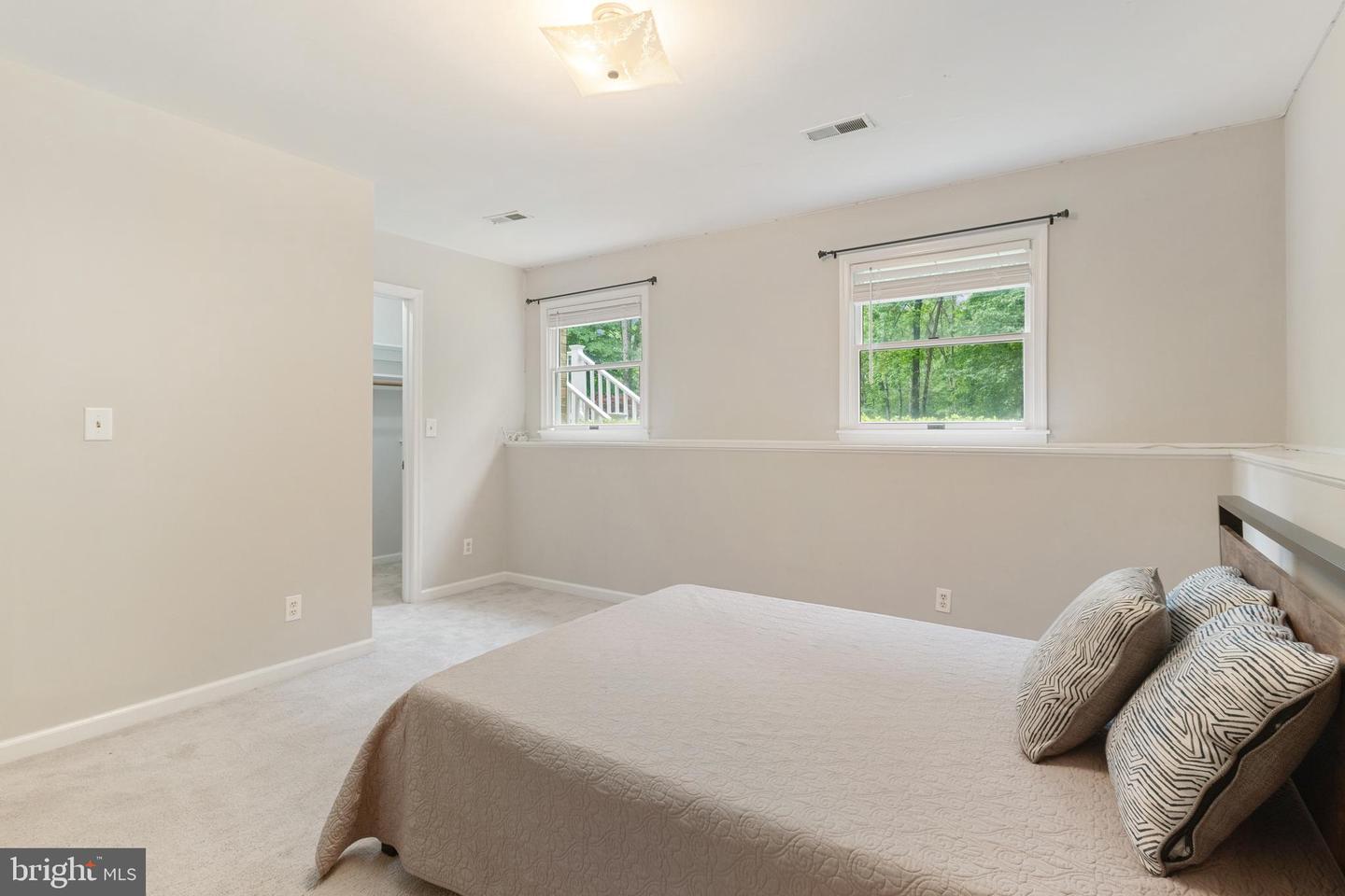 10 Colyer Rd