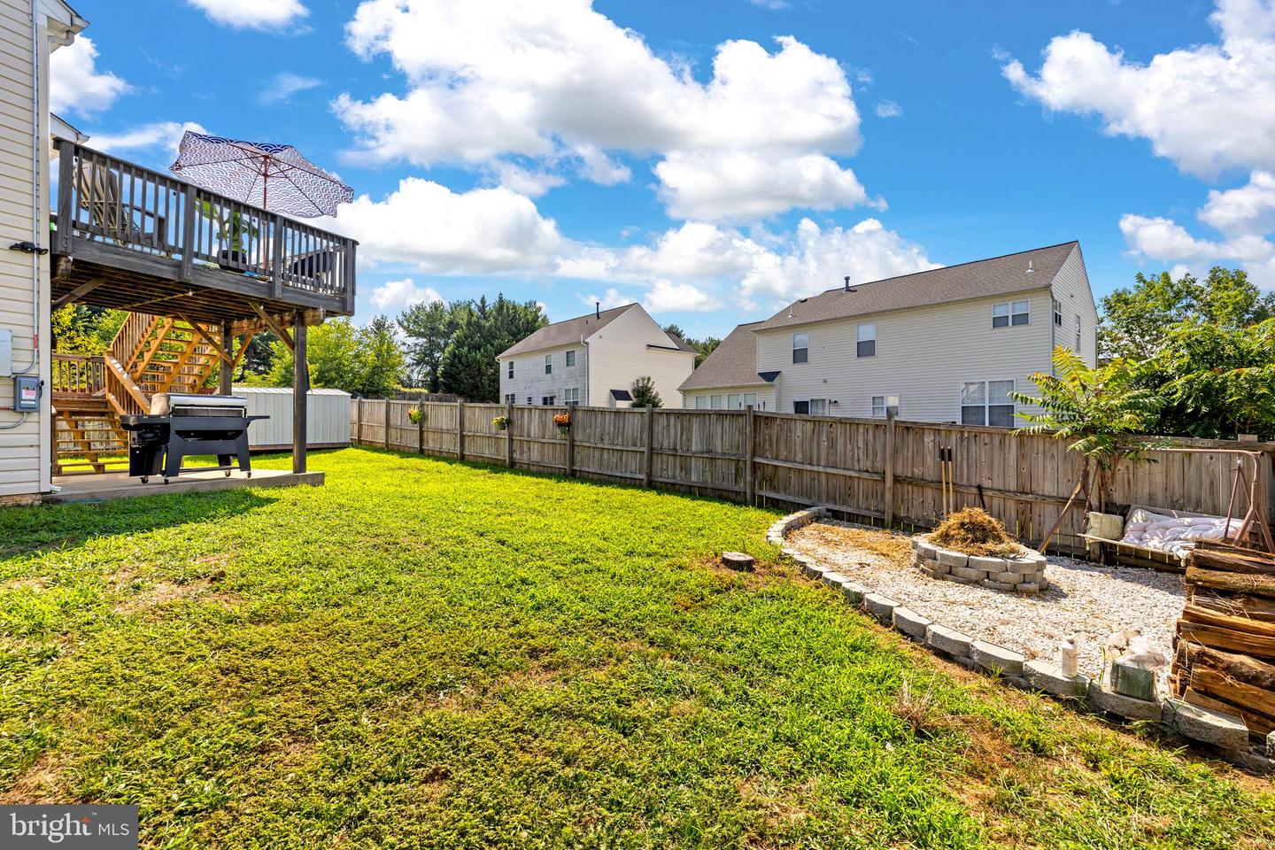 3 Little Field Dr
