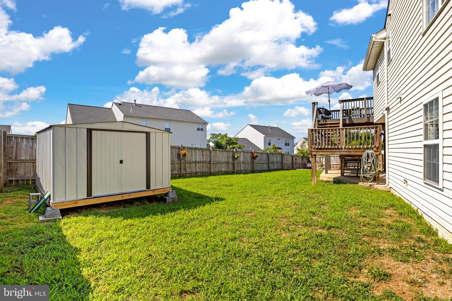 3 Little Field Dr