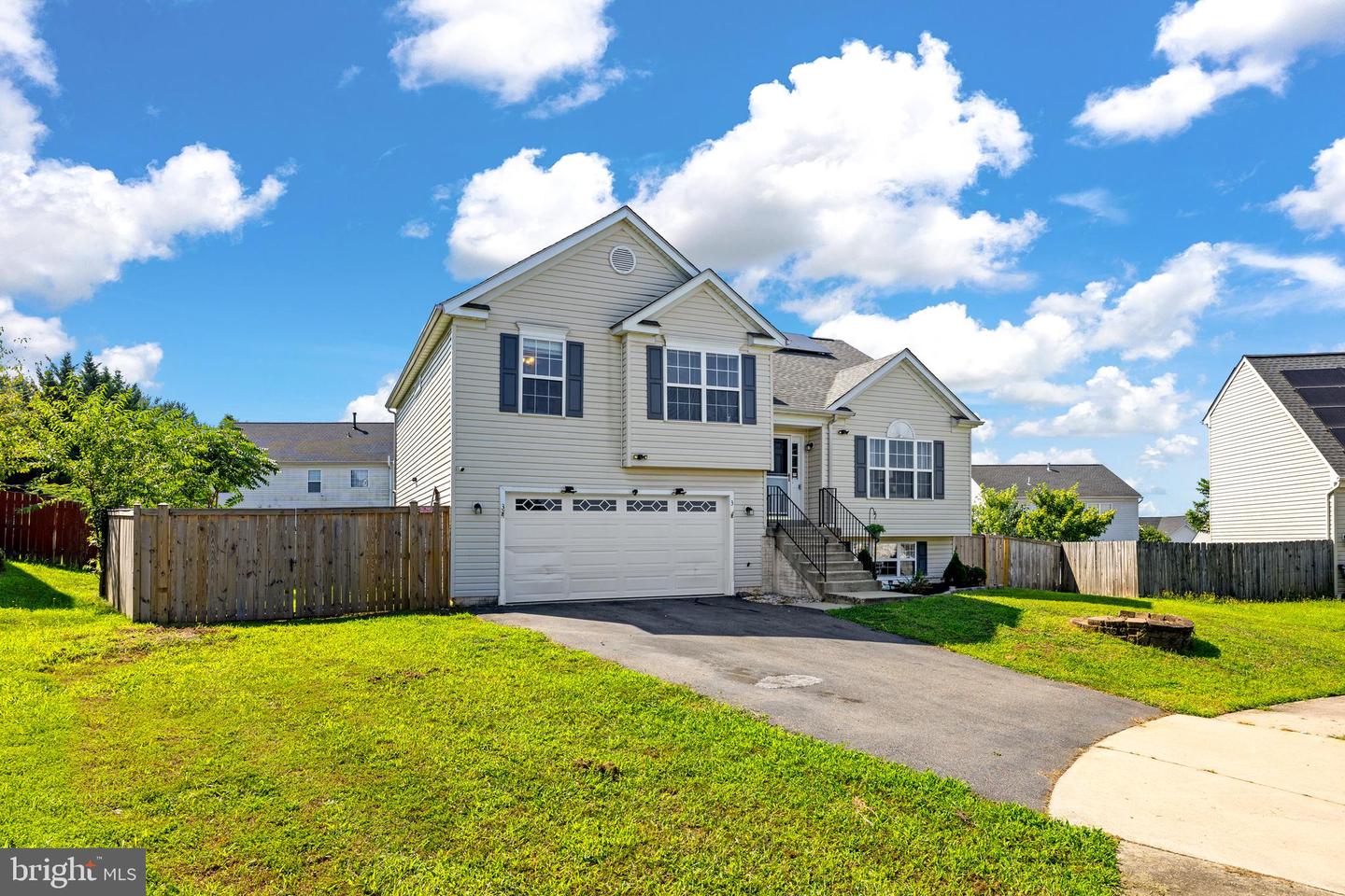 3 Little Field Dr