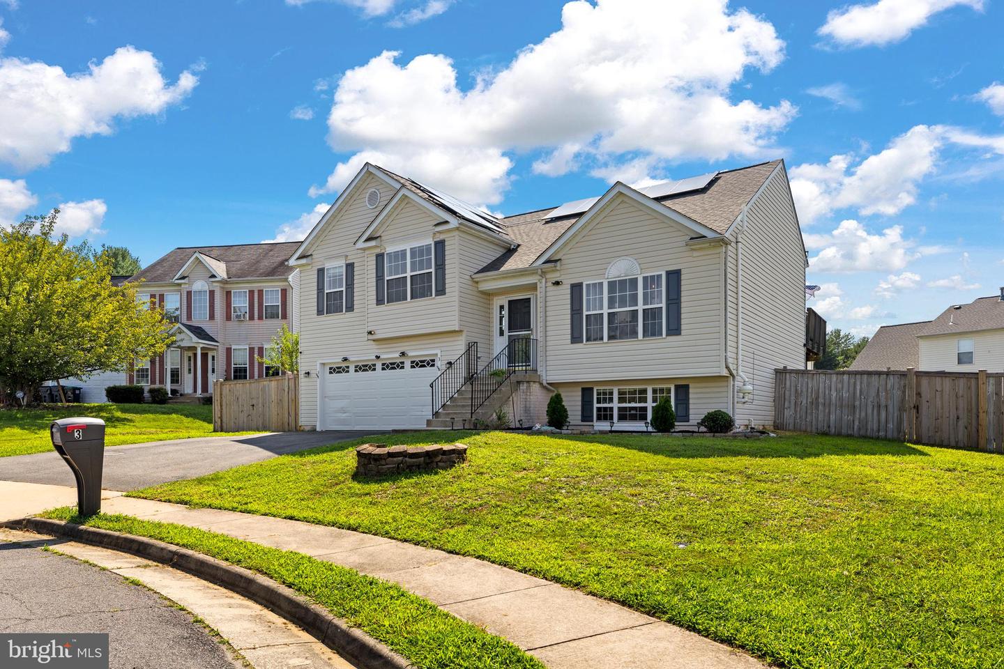 3 Little Field Dr