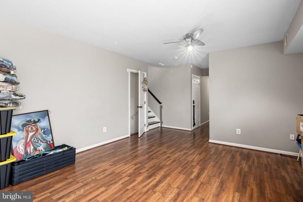 3 Little Field Dr