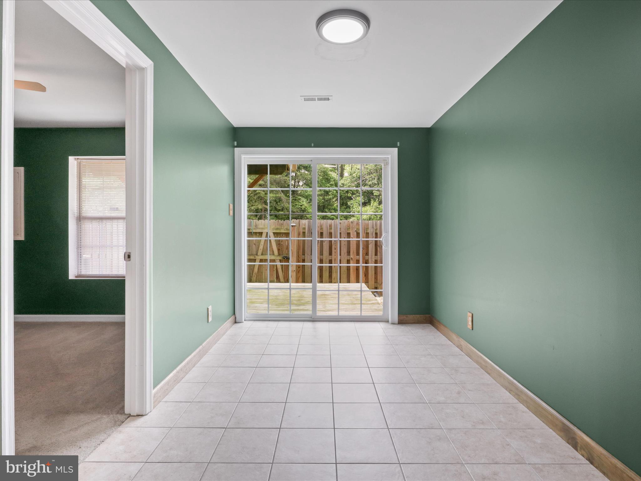 303 Mayfair #187