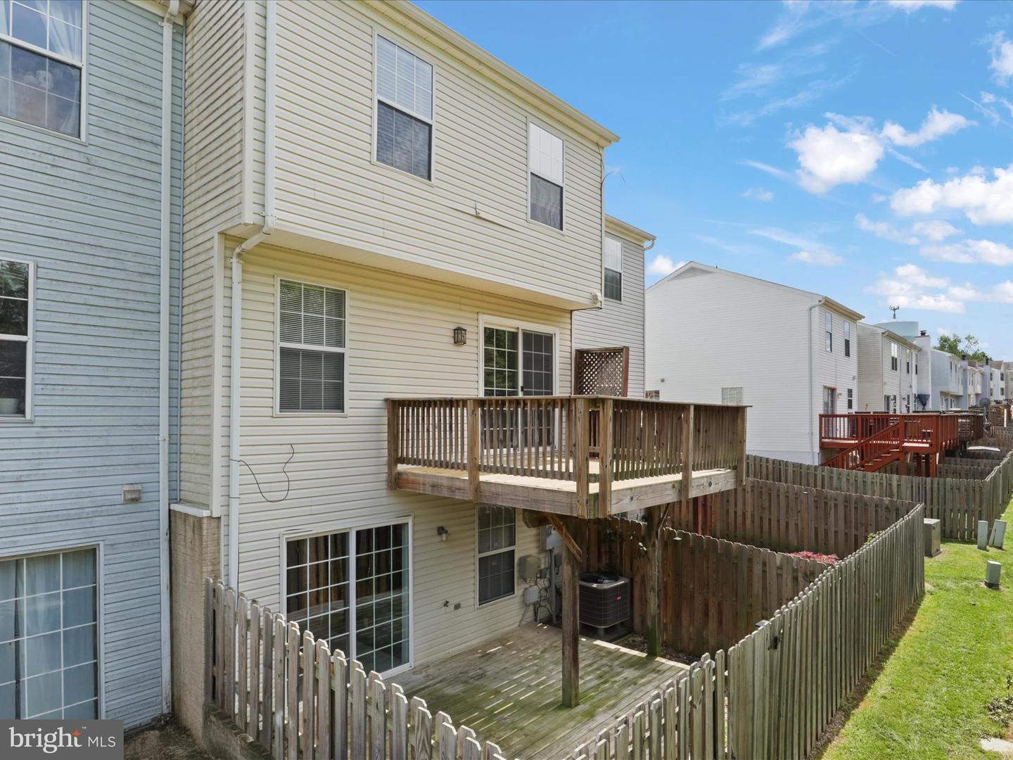 303 Mayfair #187